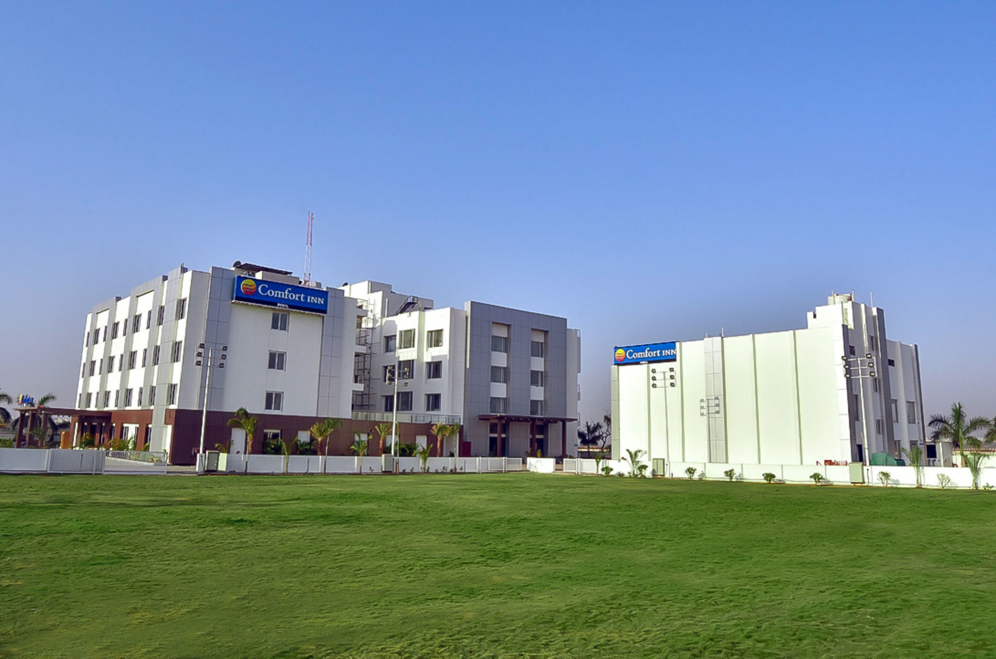 Comfort Inn Donil Vadodara Dış mekan fotoğraf