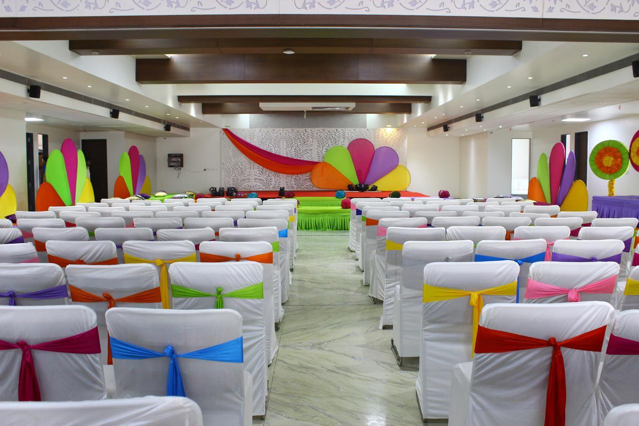 Comfort Inn Donil Vadodara Dış mekan fotoğraf