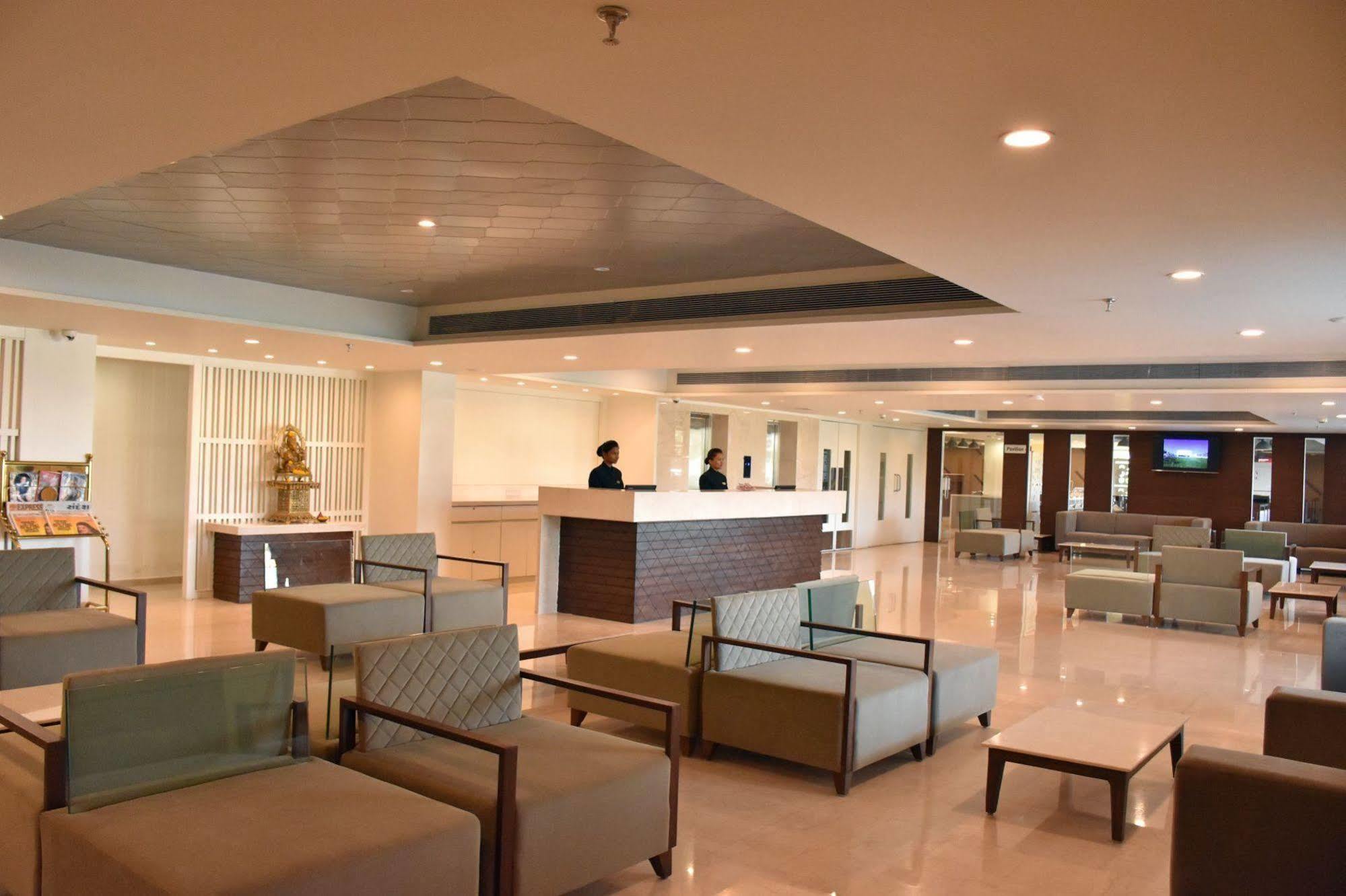 Comfort Inn Donil Vadodara Dış mekan fotoğraf
